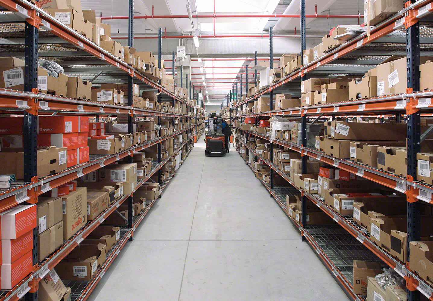 爱游戏(中国)唯一官方网站智慧安全用电-仓库库房方案